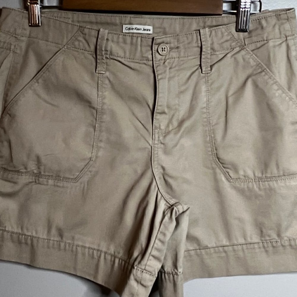 Calvin Klein Jeans Khaki Shorts size 10